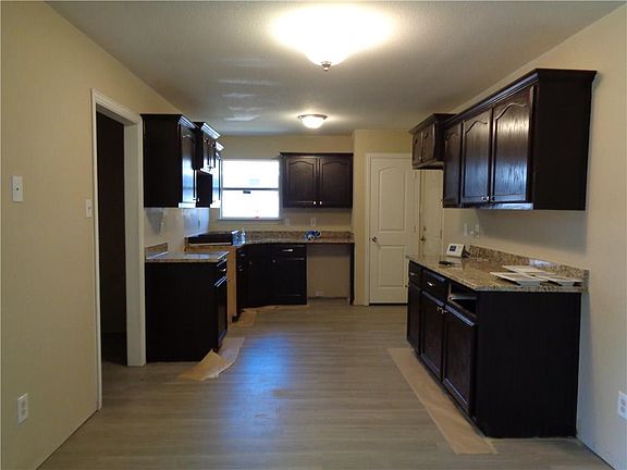 5th image of 2526 Idaho Ave
