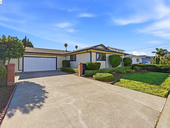 2nd image of 14297 Tiburon Rd