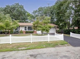 160 Gloucester St, Brockton, MA 02302