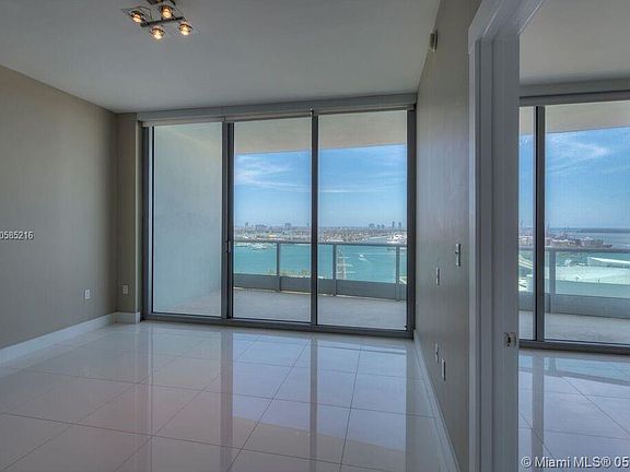 5th image of 900 Biscayne Blvd APT 3903