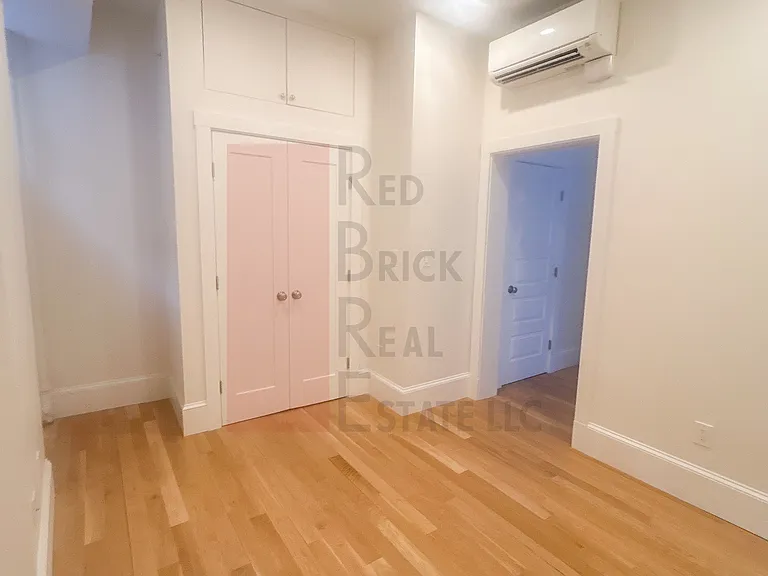 15 Revere St #2B — Photo 6