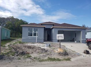 1092 Hamilton St, Immokalee, FL 34142