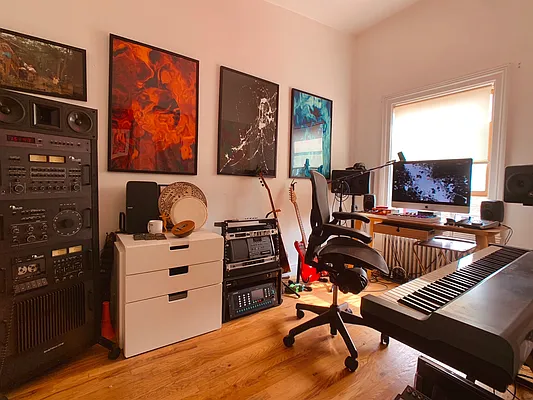 Rented by Dream Space Realty | media 16