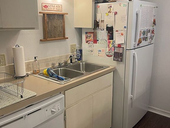 2nd image of 280 S Hill Ave #15196344