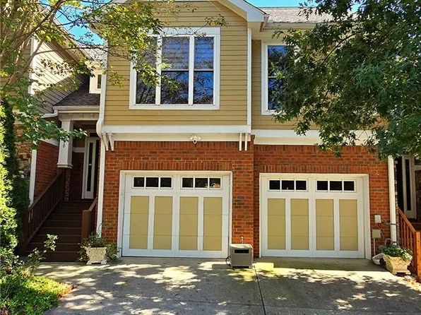 2110 Constitution Ct, Roswell, GA 30075