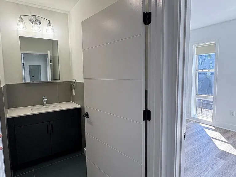 330 Cecil B. Moore Ave — Photo 60
