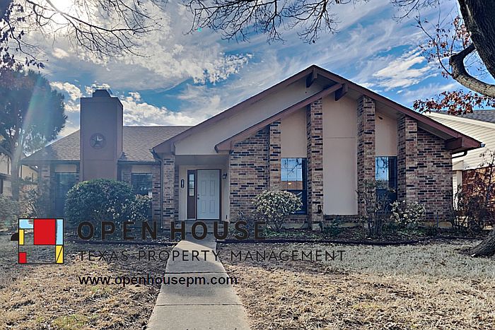 1st image of 2813 London Ln