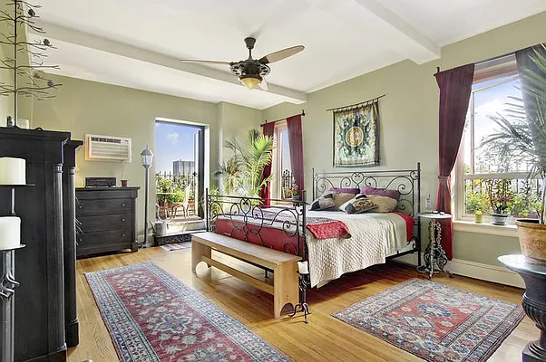 Sold by Real Direct | media 28