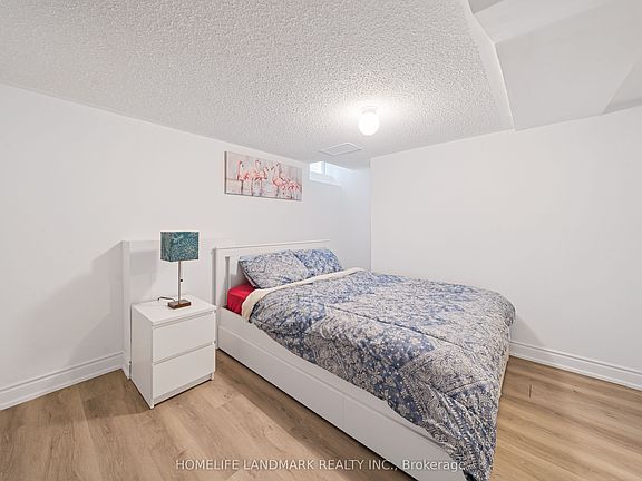 2nd image of 83 Old Colony Rd