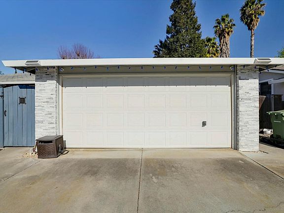 4th image of 5152 Poston Dr