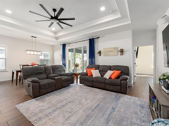 4th image of 6659 SW 12th Ln