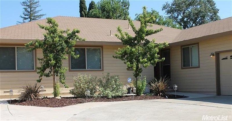 1st image of 8887 Elm Ave