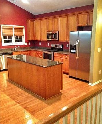 4th image of 183 Creekside Green Dr #32
