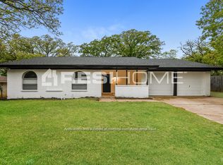 7308 Woodbridge Dr, Forest Hill, TX 76140