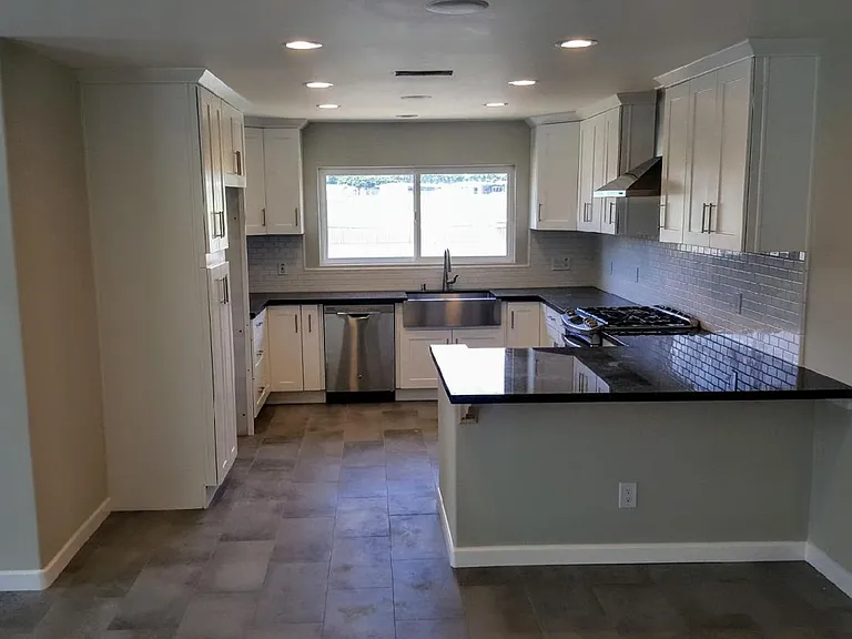 New kitchen