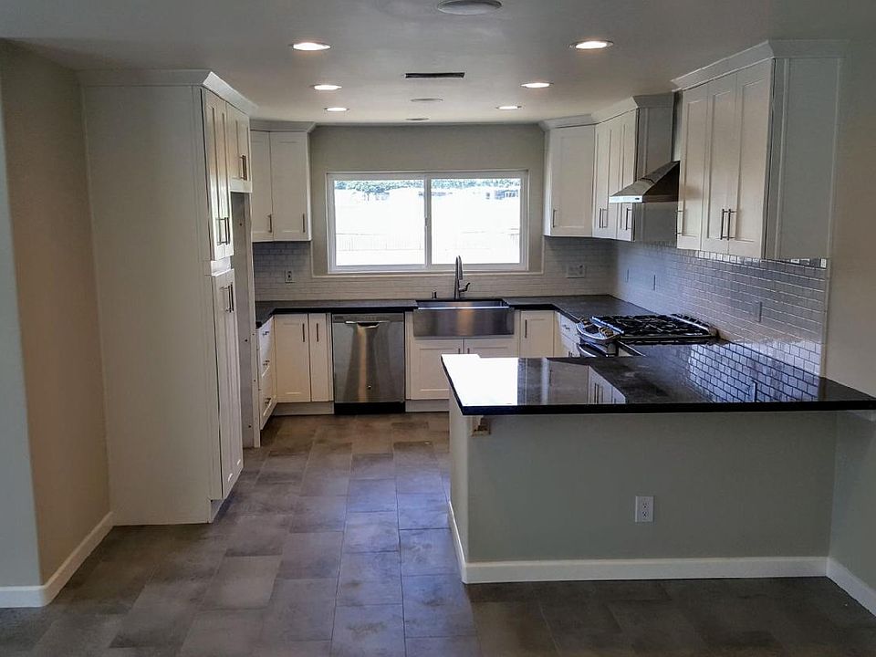 New kitchen