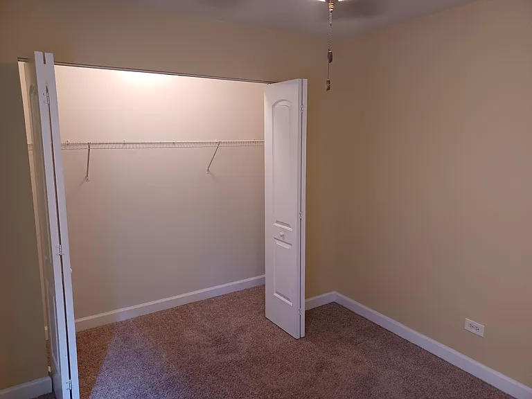 3439 Ridgeland Ave #201 — Photo 13