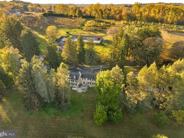 1740 Lenape Rd, West Chester, PA 19382