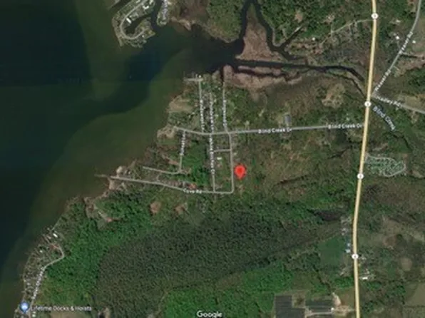 30 Cove Dr #7, Sandy Creek, NY 13145