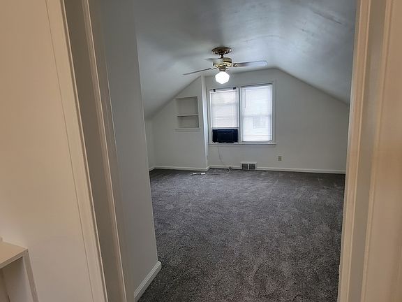 5th image of 15601 Dasher Ave
