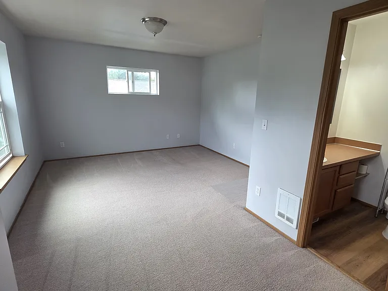 407 NE Max William Loop — Photo 11