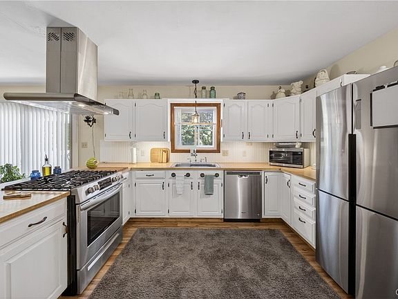 5th image of 20 Rose Ln