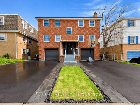 20 Bridesburg Dr, Toronto, ON M9R 2K3