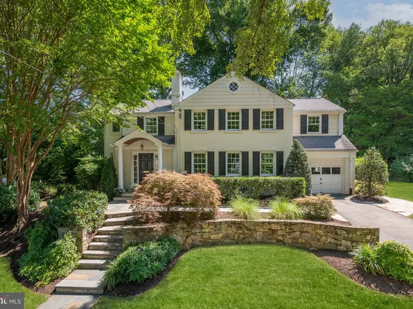 6205 Cromwell Dr, Bethesda, MD 20816