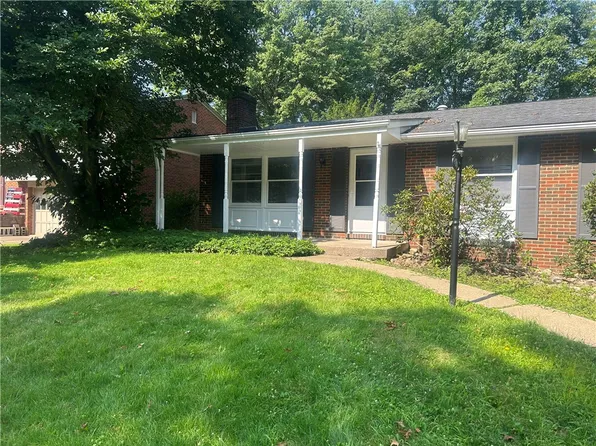 678 Blue Ridge Rd, Pittsburgh, PA 15239