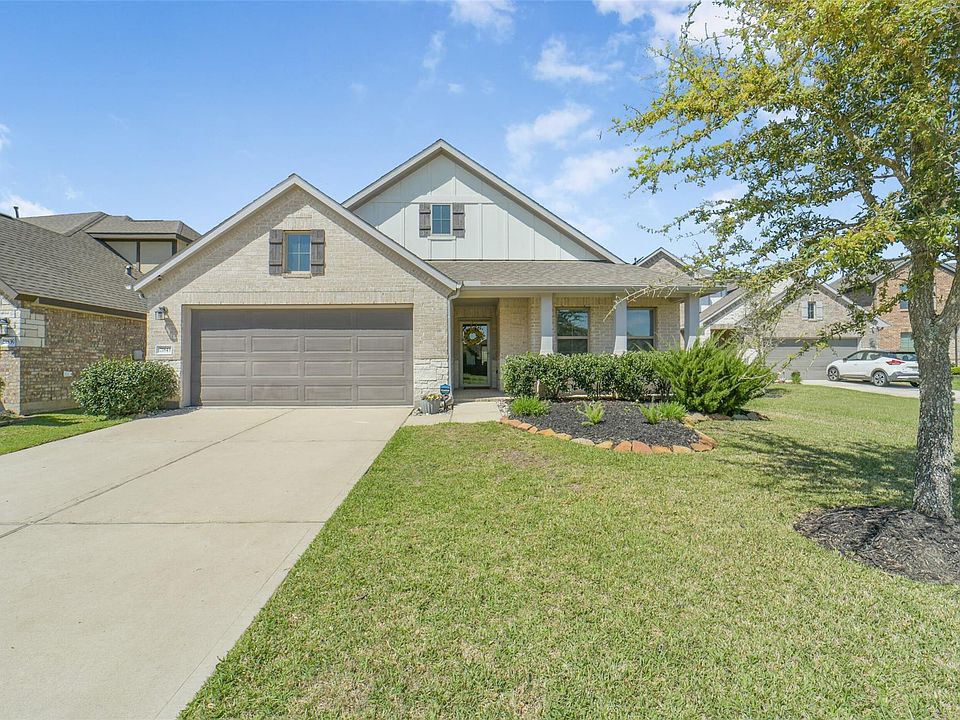 1st image of 21843 Rose Maris Ln