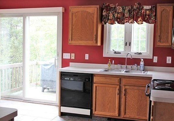 3rd image of 307 Lunns Way #307