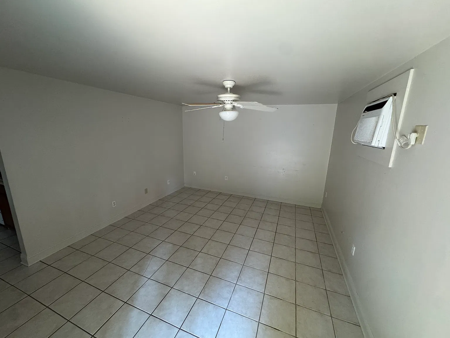 1 bed, 850 sqft, $800 — Photo 3