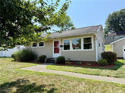 1711 Adams St, Coshocton, OH, 43812