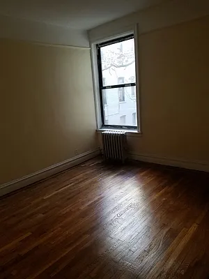 Rented by Joel Weisz, LREB | media 11