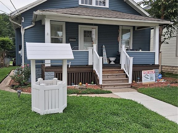 2nd image of 1669 Linden Ave