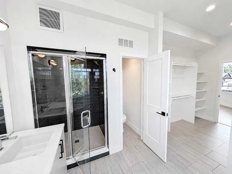 3033 N Speer Blvd #3 — Photo 13
