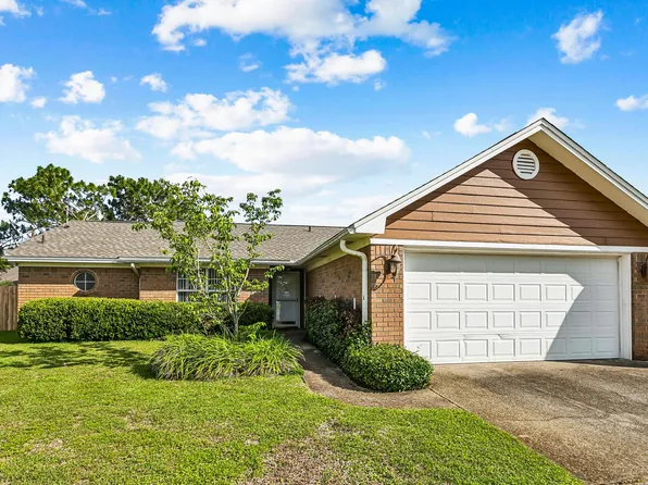 2201 Wedgewood Ct, Navarre, FL 32566