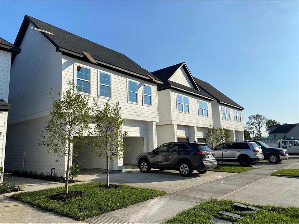 1st image of 3251 Real St #B