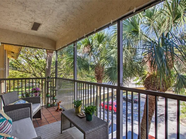 3001 N Oakland Forest Dr APT 302, Fort Lauderdale, FL 33309