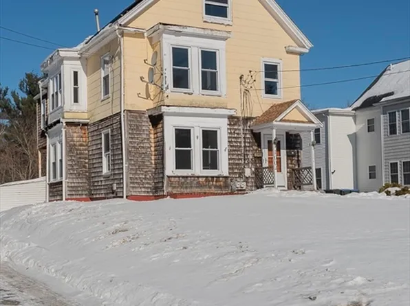 1004 S Franklin St, Holbrook, MA 02343