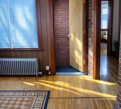 2nd image of 2724 N Melvina Ave