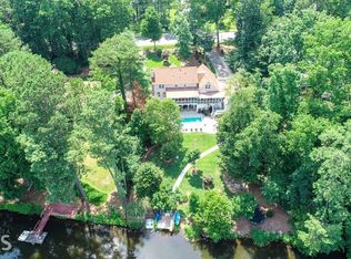 10305 Shallowford Rd, Roswell, GA 30075