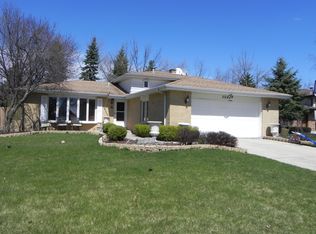 3048 Drover Ln, Darien, IL 60561