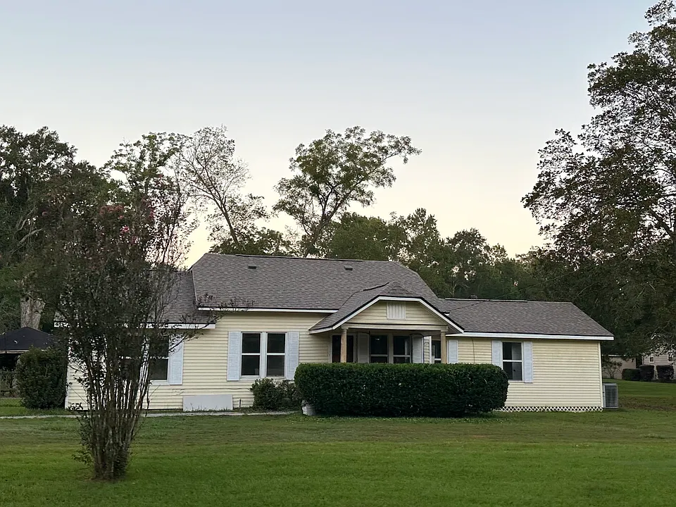 1417 Lakeland Dr