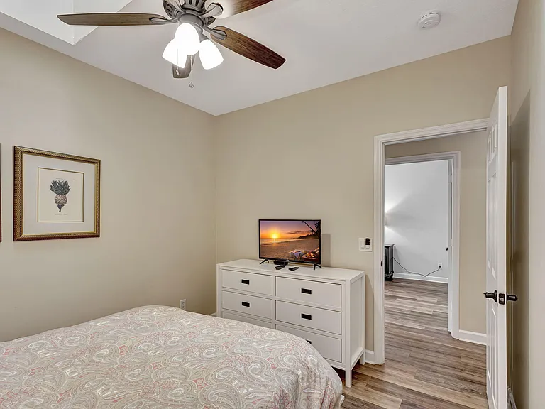 13792 Yarmouth Dr — Photo 12