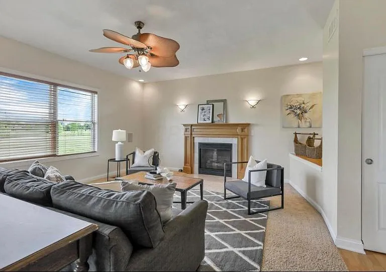 1056 Winding Creek Ln — Photo 12