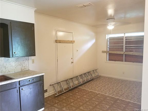 5th image of 4614 Fitzgerald Cir