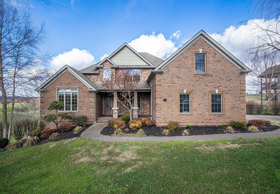 1st image of 912 Westchester Way