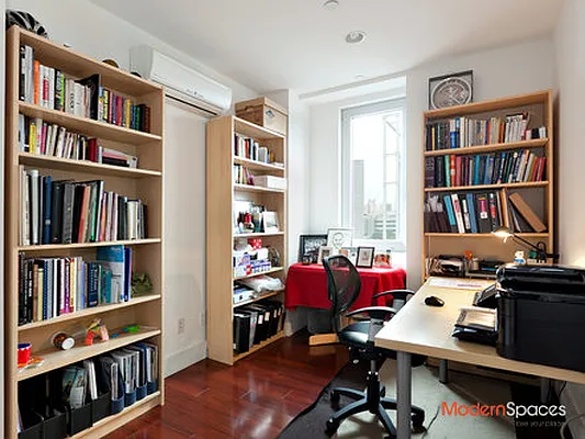 Sold by Modern Spaces | media 4