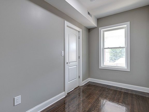 5th image of 3048 E 80th St Unit 1